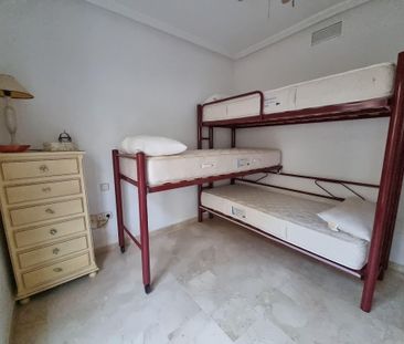 3 room luxury Apartment for rent in Benalmádena, Andalusia - Photo 3