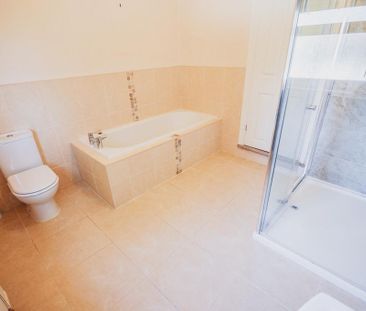 2 bedroom terraced house to rent - Photo 4