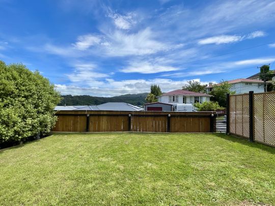 Sunny 3 Bedroom Home in Wainuiomata - Photo 1