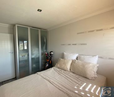 Fully Furnished Townhouse in amazing location - Photo 6