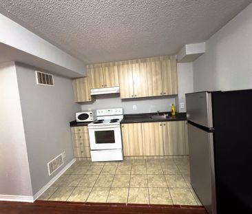 For Lease - 12 Lillian Crescent Unit# Basemnt, Brampton, Ontario - Photo 5