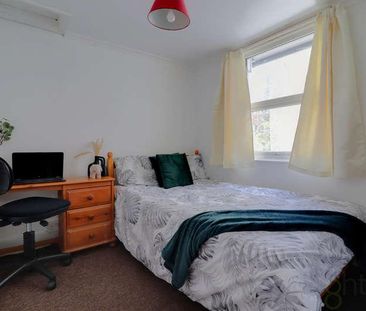 Elm Grove, Brighton, BN2 - Photo 4