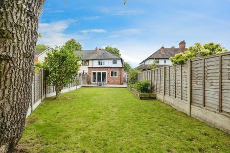 3 bedroom House To Let - Photo 2