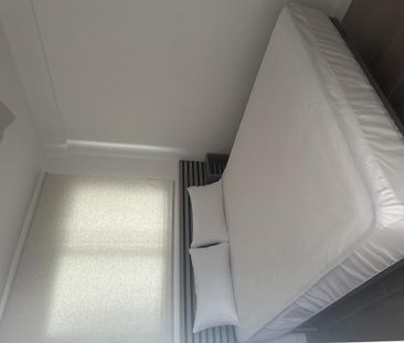 Piso de alquiler en Avenida de París, 9a, Sierra Helada - Photo 2