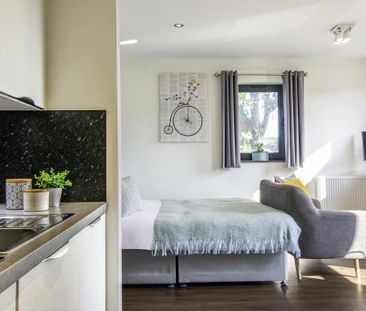 1 bedroom flat to rent - Photo 2