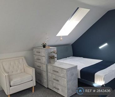 1 bedroom in a house share to rent - Photo 1