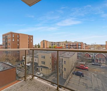 145 York St - Photo 1