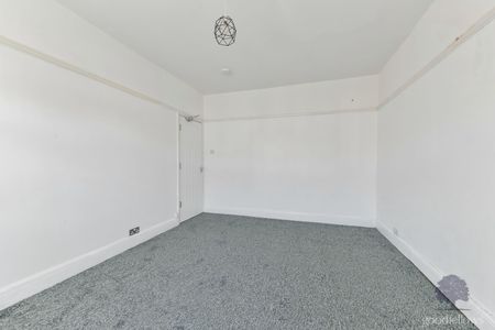 Manor Way, Mitcham, CR4 - Photo 3