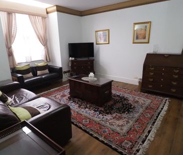 1 bedroom Apartment to let - Photo 1