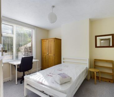 Coombe Road, Brighton - Photo 2