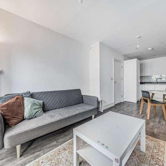 High Wycombe, Buckinghamshire, HP11 - Photo 1