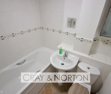 4 bedroom terraced house to rent - Photo 5