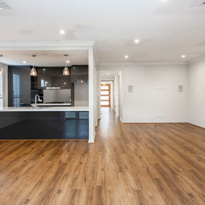 Beautiful 4-Bedroom Family Home for Rent! - Photo 1