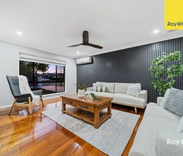 Stylish & Spacious Family Home in Sought-After Kuraby With Solar - Photo 3