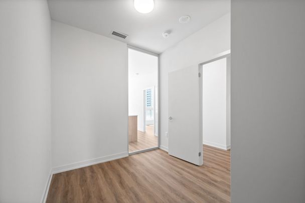 For Lease - 4235 Confederation Parkway Unit# 222, Mississauga, Ontario - Photo 1