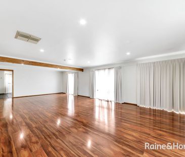 Charming Family Home for Lease - 15 Michelle Drive, Hampton Park - Photo 2