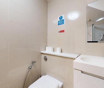 Studio to rent - Photo 2