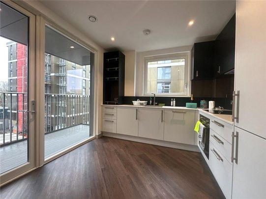 Eden Grove, Staines-upon-Thames, Surrey, TW18 4ZU - Photo 1