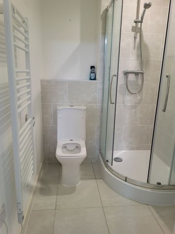 2 Bed Penthouse, Purley Way, CR0 - Photo 2