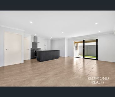 84 Barrelman Circuit, Alkimos, WA 6038 - Photo 3