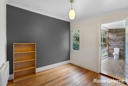 Neat Two-Bedroom Home - Photo 3