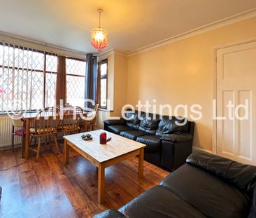 3 Bedroom Semi-Detached House for rent in Richmond Avenue - Photo 5