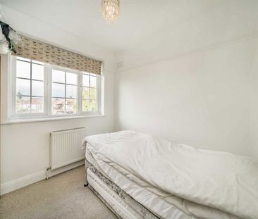 Christian Fields, SW16 3JY, London - Photo 4