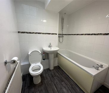 3 bedroom terraced house to rent - Photo 6