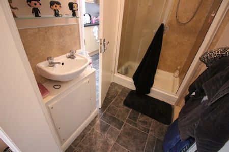 Connaught Road, Roath - Photo 4