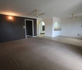 Charming 2 Bedroom Unit with Covered Veranda - Photo 5