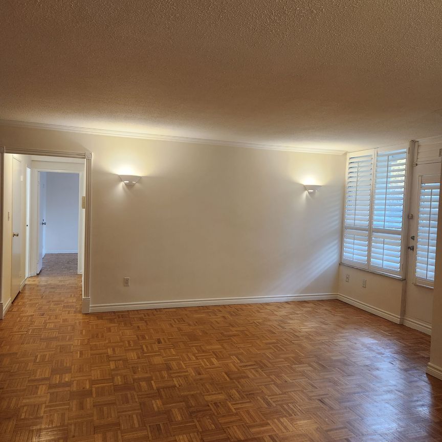 For Lease - 5 Shady Golfway Unit# 110, Toronto, Ontario - Photo 1