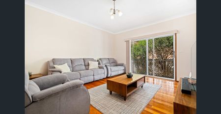 Three bedroom villa in excellent location - Photo 2