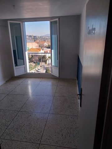 T3 - Photo 2