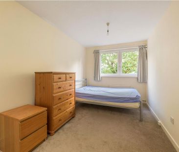 3 bedroom terraced house to rent - Photo 6