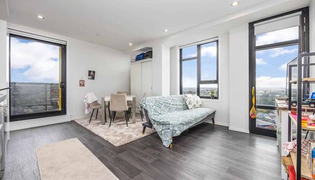 1 Bedroom, Furnished, Near Lynn Mall - Photo 1