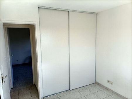 NIMES VACQUEROLLES - APT TYPE 3 58.36 M2 AVEC TERRASSE ET PARKING, - Photo 3