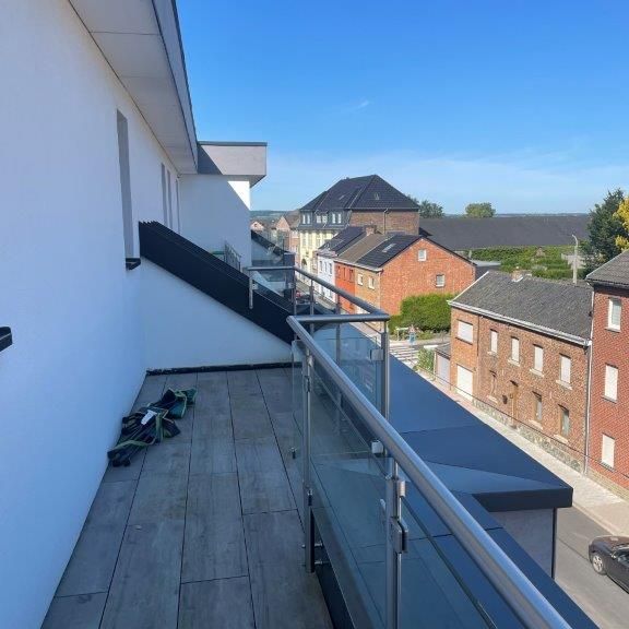 Einzigartiges und luxuriöses Penthouse mit traumhafter Terrasse und atemberaubender Aussicht in verkehrsgünstiger Lage ( B-NL-D) - Photo 1