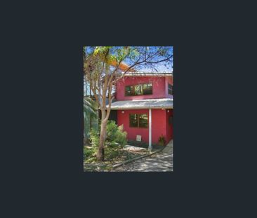 Short-Term Coastal Living – Fully Furnished Family Home - Photo 6