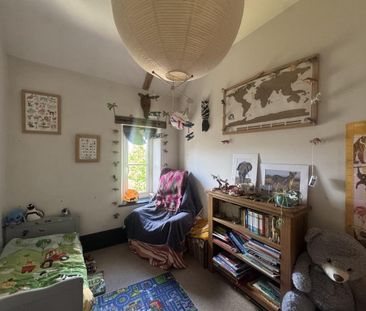 2 bedroom terraced house to rent - Photo 2