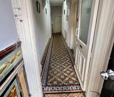 Bedsit to rent - Photo 1
