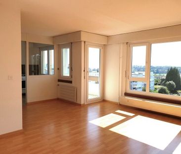 Living in a family-friendly neighborhood! - Photo 1