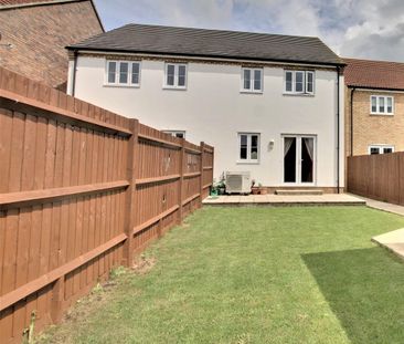 3 bedroom semi-detached house to rent - Photo 2