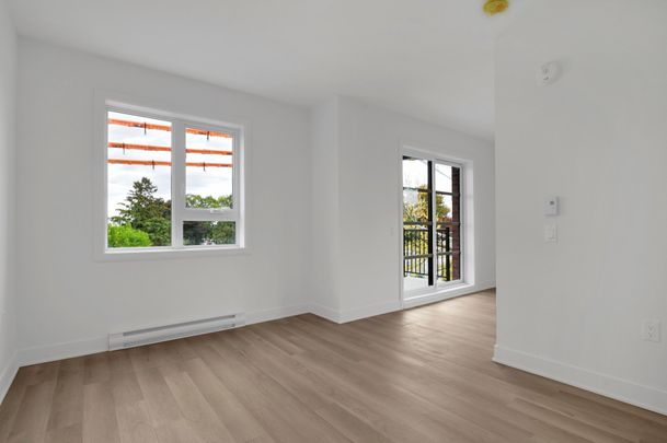 Rue Cousineau, H7G 3J3, Laval - Photo 1