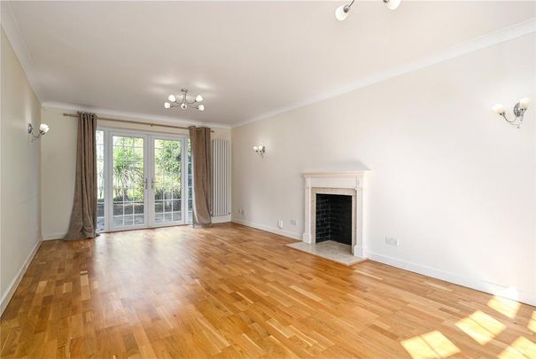 4 bedroom detached house to rent - Photo 1