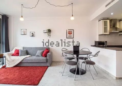 Alquiler de estudio en Calle Cortés Valencianas, 43