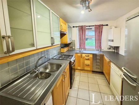 1 bedroom flat to rent - Photo 5
