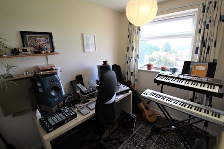 Hyde Park Close, Hyde Park, LS6 1SF, Leeds - Photo 3