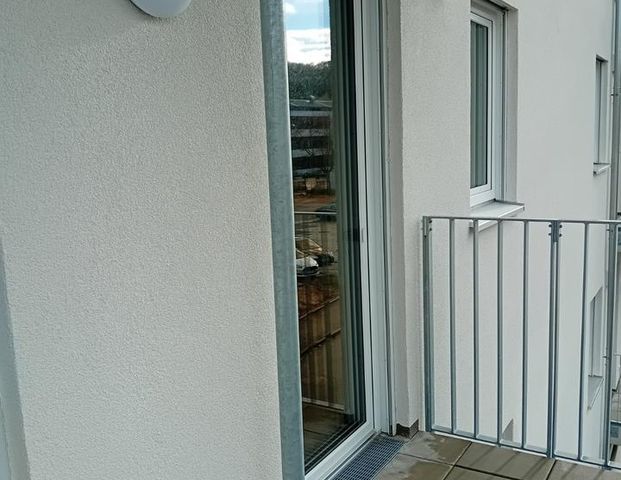 *Geräumige 2 Zimmer Wohnung in zentraler Lage - ideal für Senioren* - Foto 1