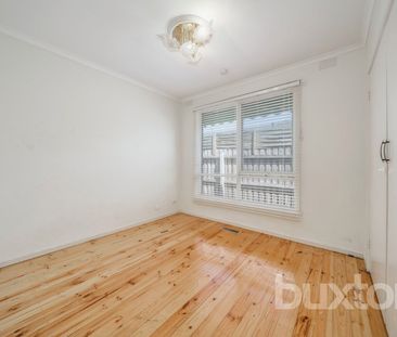 RENOVATED TWO BEDROOM IN THE MCKINNON COLLEGE ZONE - Photo 3