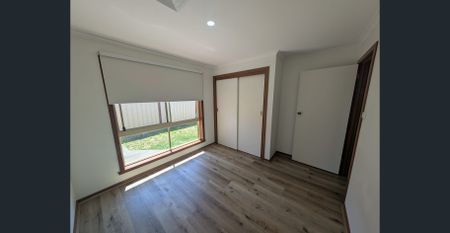 Oversized two bedroom living! - Photo 5